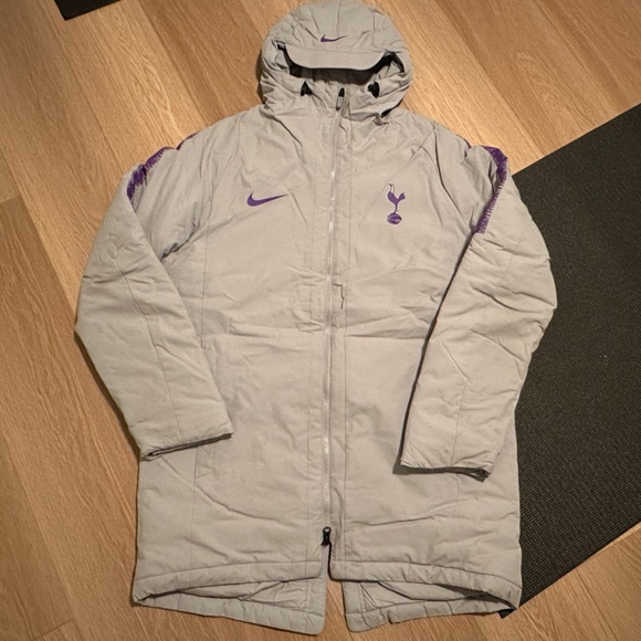 Nike Tottenham bench jacket coat padded men